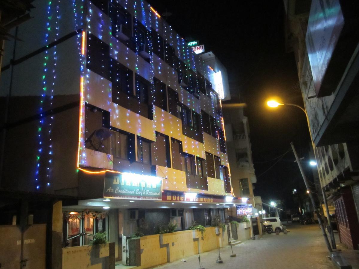 Diamond Hotell Daman Exteriör bild